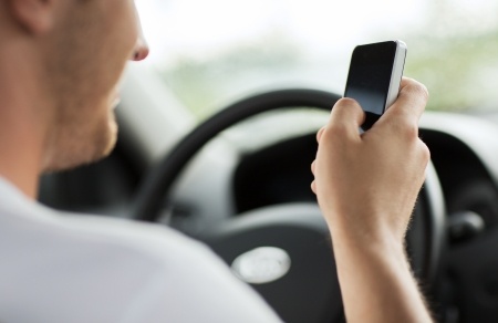 New study shows effectiveness of texting ban on teen drivers