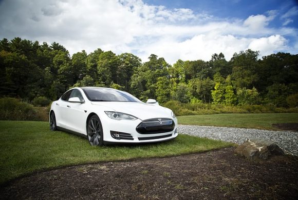 Are Drivers Paying Attention when Autopilot Is in Use?